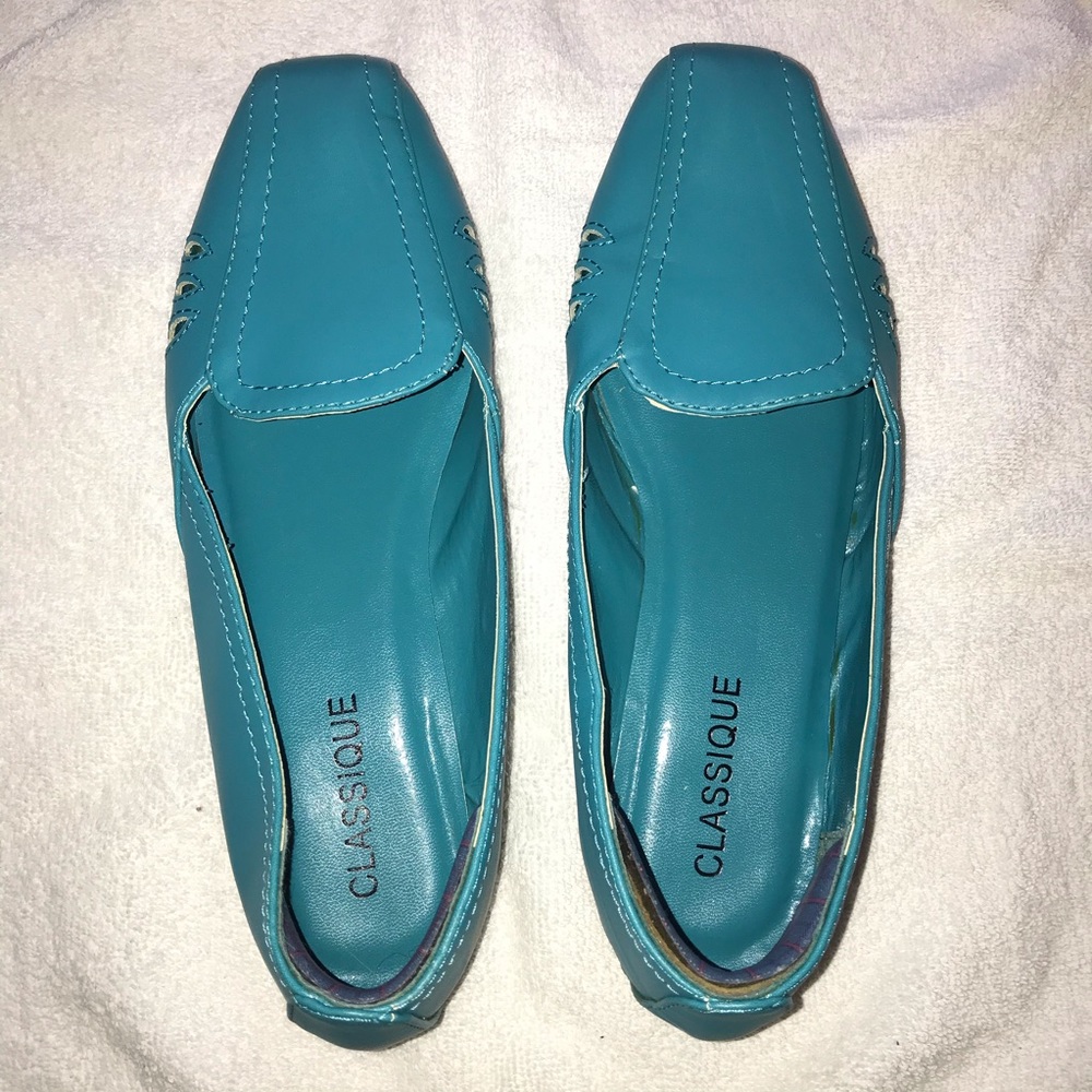 Classique Flats/Loafers